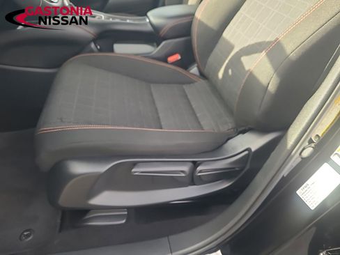 Used 2023 Honda HR-V Sport image 32