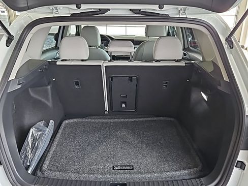New 2026 Volkswagen Taos SE AWD/4WD image 19