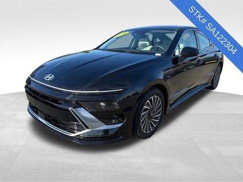 Used 2025 Hyundai Sonata SEL image 3