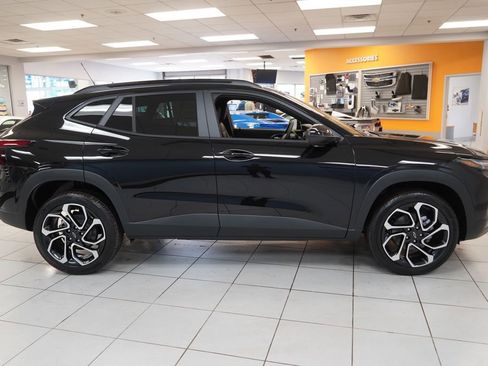 New 2026 Chevrolet Trax RS w/ Driver Confidence Package FWD image 11