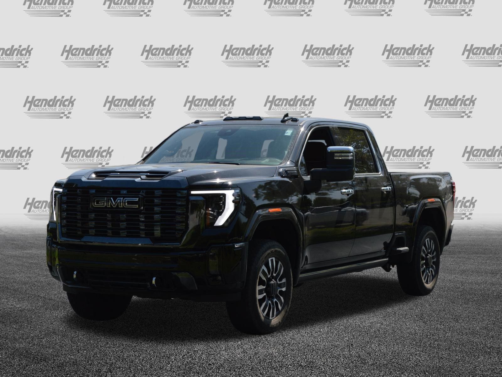 Used 2024 GMC Sierra 2500 Denali Ultimate AWD/4WD image 7