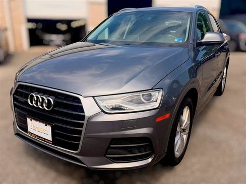 Used 2017 Audi Q3 2.0T Premium AWD/4WD image 2