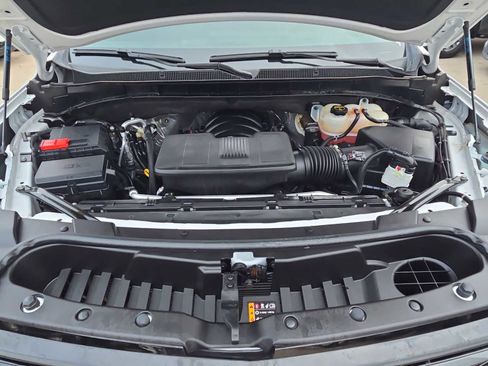 Used 2025 Chevrolet Tahoe RST w/ Comfort Package image 9