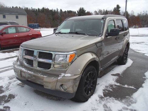 Used 2007 Dodge Nitro SLT image 1