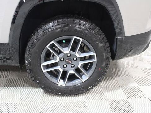 New 2026 GMC Terrain AT4 AWD/4WD image 39
