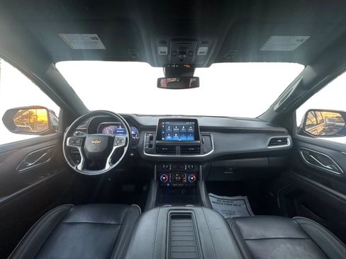 Used 2023 Chevrolet Suburban Premier RWD image 14