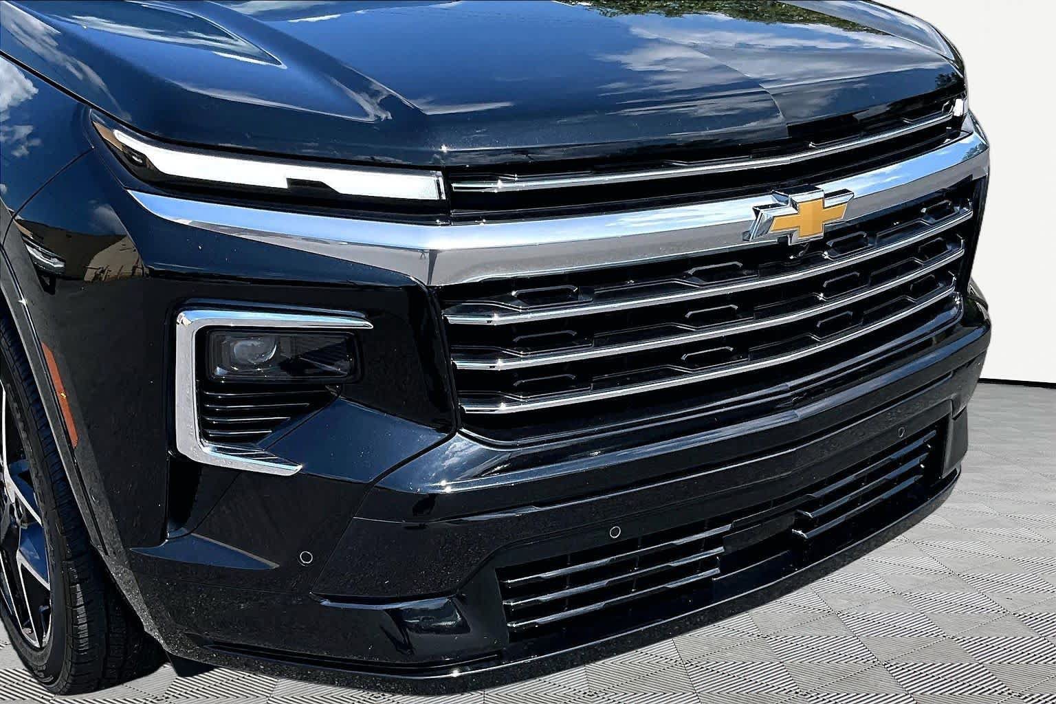 Used 2025 Chevrolet Traverse High Country w/ LPO, Floor Liner Package FWD image 87