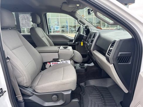 Used 2016 Ford F150 XLT w/ Equipment Group 301A Mid AWD/4WD image 27