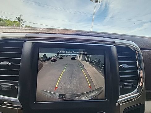 Used 2013 RAM 1500 Laramie w/ Convenience Group AWD/4WD image 18