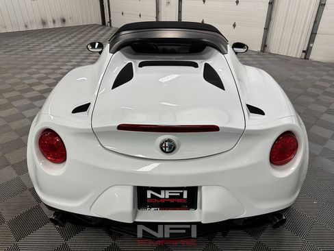 Used 2016 Alfa Romeo 4C Spider w/ Spider Track Package 3 RWD image 17