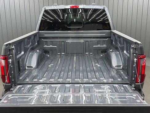 Used 2025 Ford F150 Lariat image 17