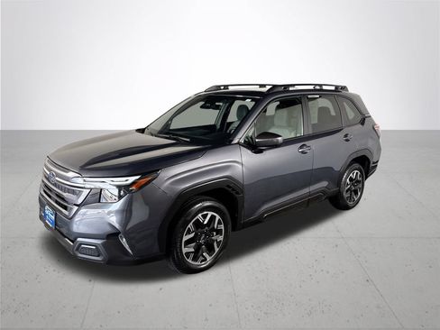 Certified 2025 Subaru Forester Premium AWD/4WD image 2