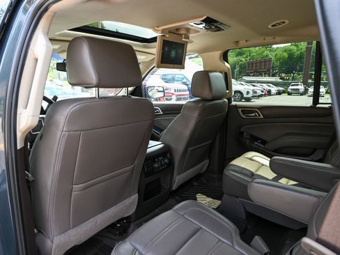 Used 2019 GMC Yukon Denali w/ Denali Ultimate Package AWD/4WD image 16