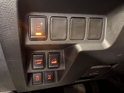 Used 2025 Nissan Frontier PRO-4X w/ Interior Protection Package AWD/4WD image 24