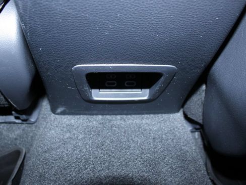 Used 2023 Toyota Corolla Cross XLE w/ Convenience Package AWD/4WD image 23