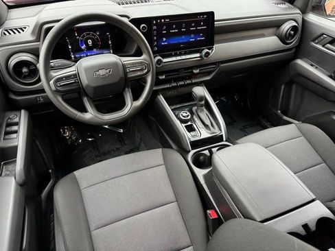 Certified 2023 Chevrolet Colorado Trail Boss w/ Technology Package image 7