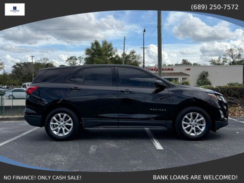 Used 2019 Chevrolet Equinox LS w/ LS Convenience Package FWD image 4