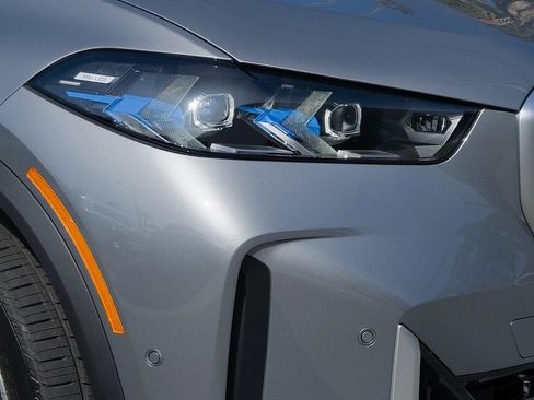 New 2026 BMW X5 xDrive40i w/ Premium Package image 8