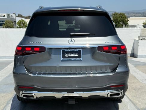 New 2026 Mercedes-Benz GLS 580 4MATIC image 10
