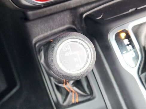 Certified 2022 Jeep Gladiator Mojave w/ Cold Weather Group image 20