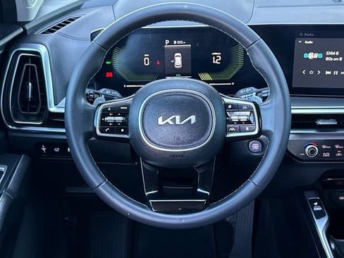 Certified 2025 Kia Sorento EX AWD/4WD image 19