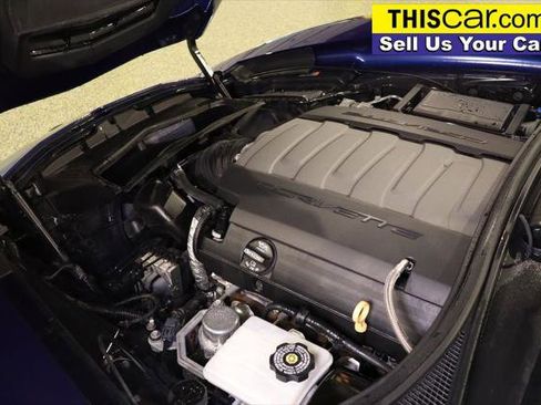 Used 2016 Chevrolet Corvette Stingray Coupe w/ Carbon Flash Badge Package image 23