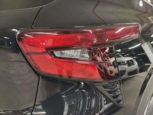Used 2024 Chevrolet Trax ACTIV FWD image 11
