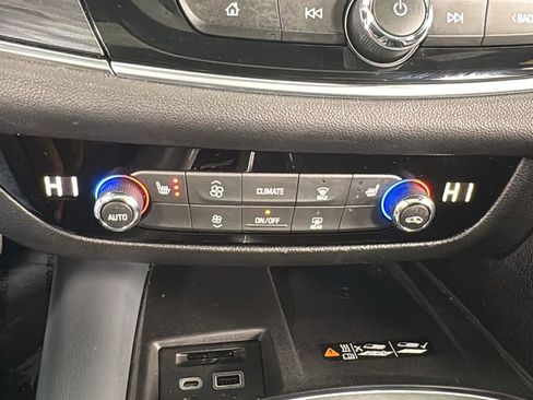 Used 2023 Buick Enclave Essence w/ Experience Buick Package image 31