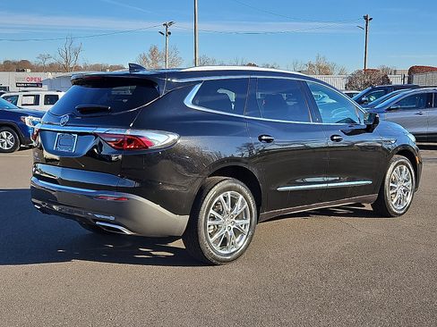 Certified 2023 Buick Enclave Essence w/ Experience Buick Package image 6