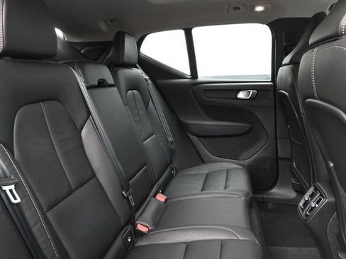 Used 2023 Volvo XC40 B5 Ultimate w/ Protection Package Premier AWD/4WD image 32