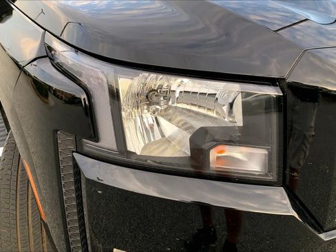 Used 2024 Nissan Frontier SV w/ SV Convenience Package RWD image 25