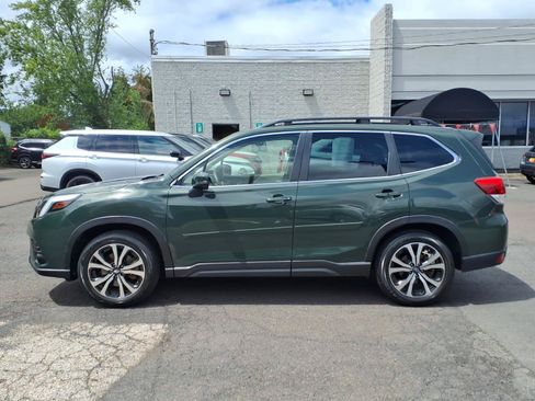 Used 2023 Subaru Forester Limited AWD/4WD image 7
