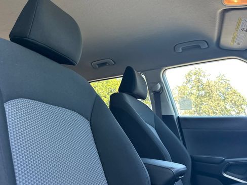 Used 2023 Kia Soul LX w/ LX Technology Package FWD image 18