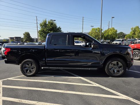 Used 2023 Ford F150 Lightning Lariat AWD/4WD image 5