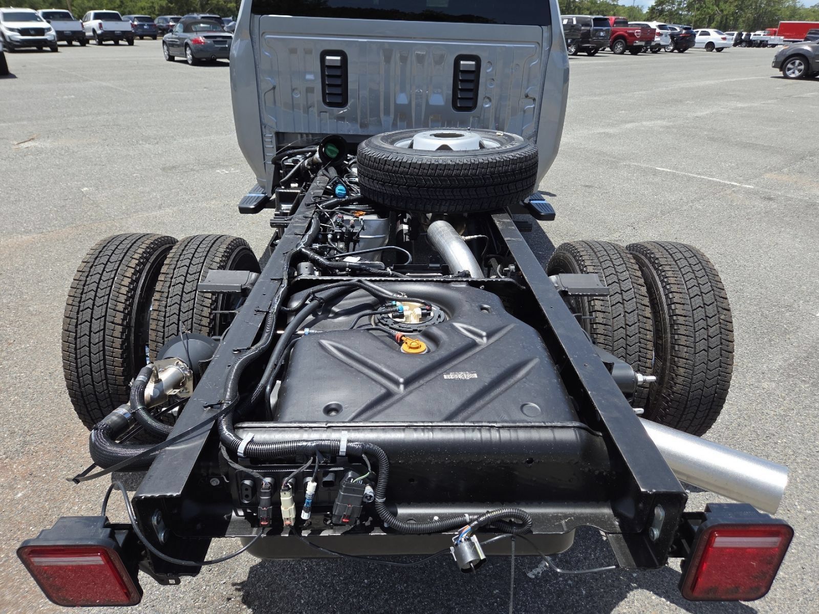 New 2026 GMC Sierra 3500 SLE AWD/4WD image 18