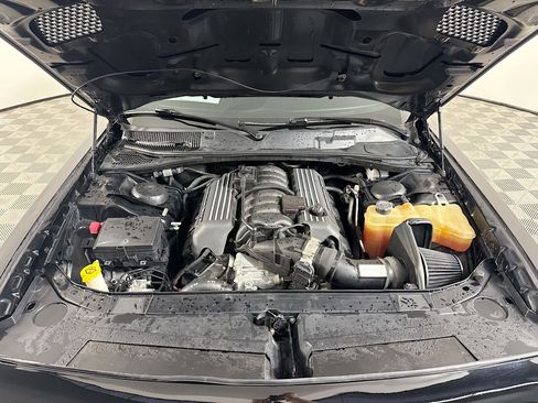 Used 2016 Dodge Challenger R/T Scat Pack w/ Leather Interior Group image 37