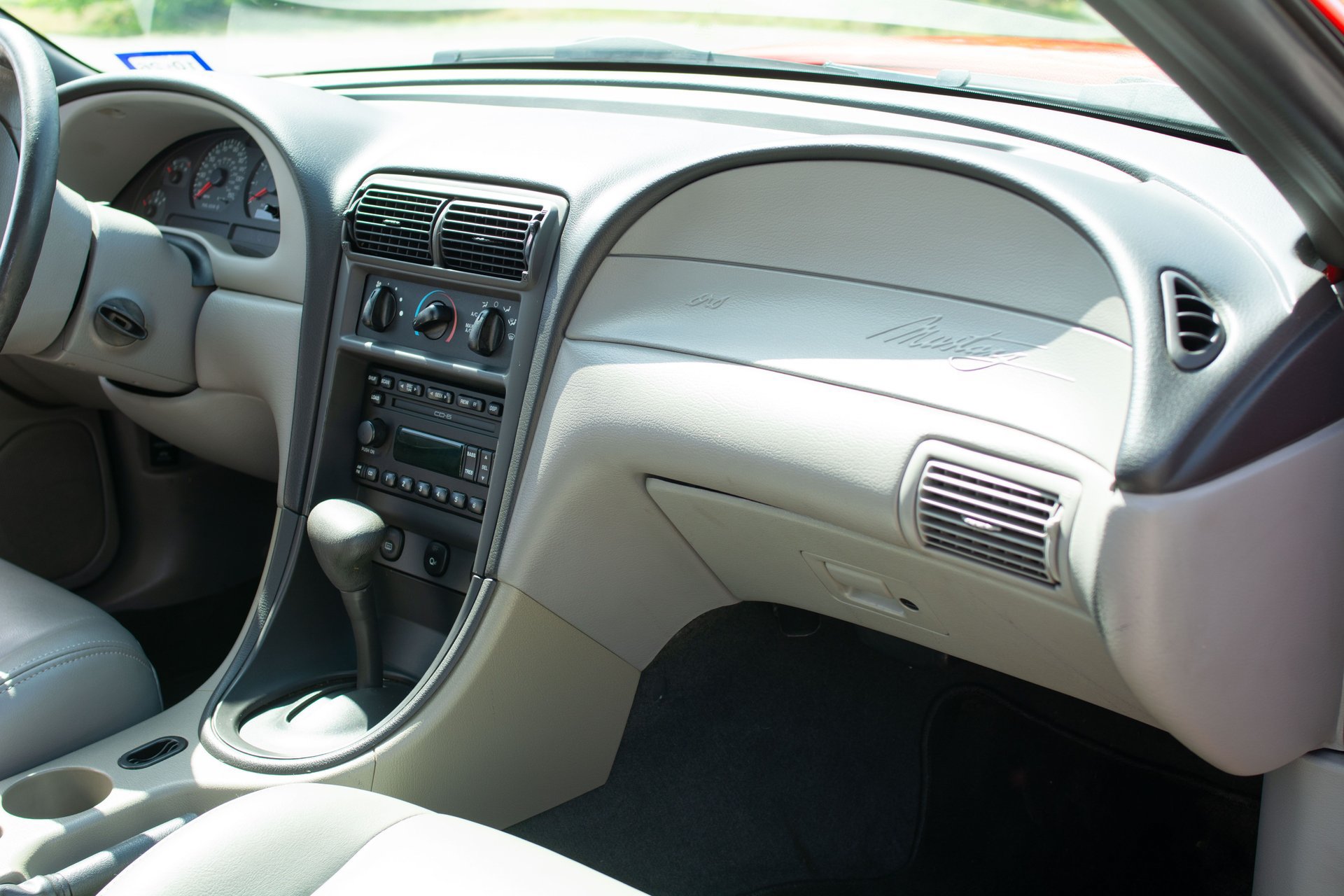 Used 2001 Ford Mustang GT RWD image 32