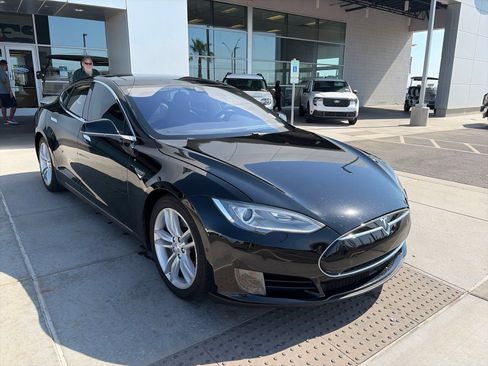 Used 2015 Tesla Model S 70D AWD/4WD image 9