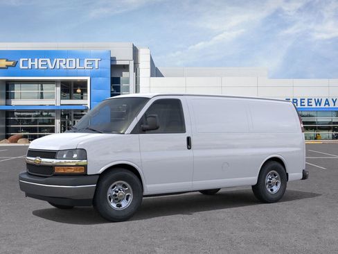 New 2026 Chevrolet Express 2500 RWD image 2
