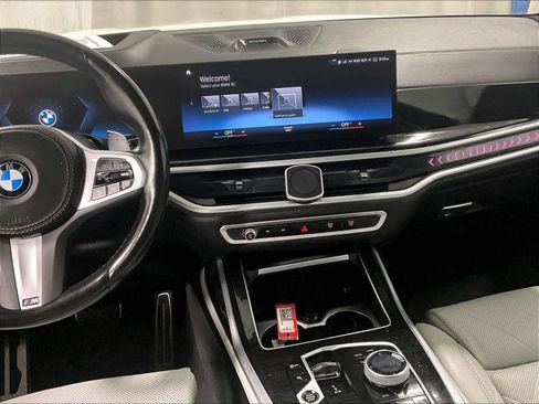Used 2023 BMW X7 xDrive40i w/ Executive Package image 19