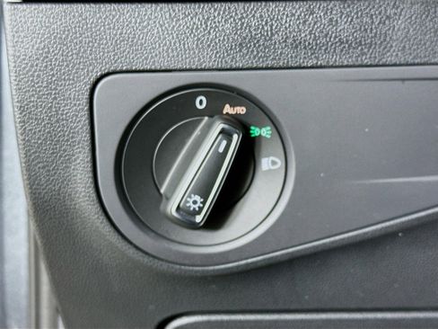 Used 2024 Volkswagen Tiguan Wolfsburg Edition image 17