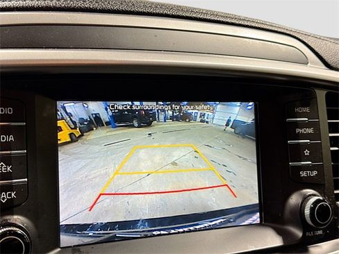 Used 2019 Kia Sorento LX image 15