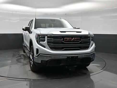 New 2026 GMC Sierra 1500 SLT w/ SLT Premium Plus Package AWD/4WD image 2