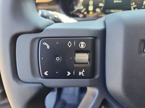 New 2026 Land Rover Defender 110 S AWD/4WD image 17