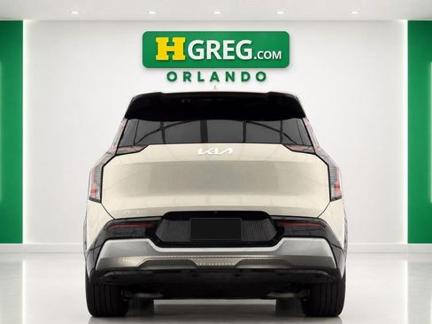 Used 2024 Kia EV9 Land AWD/4WD image 7
