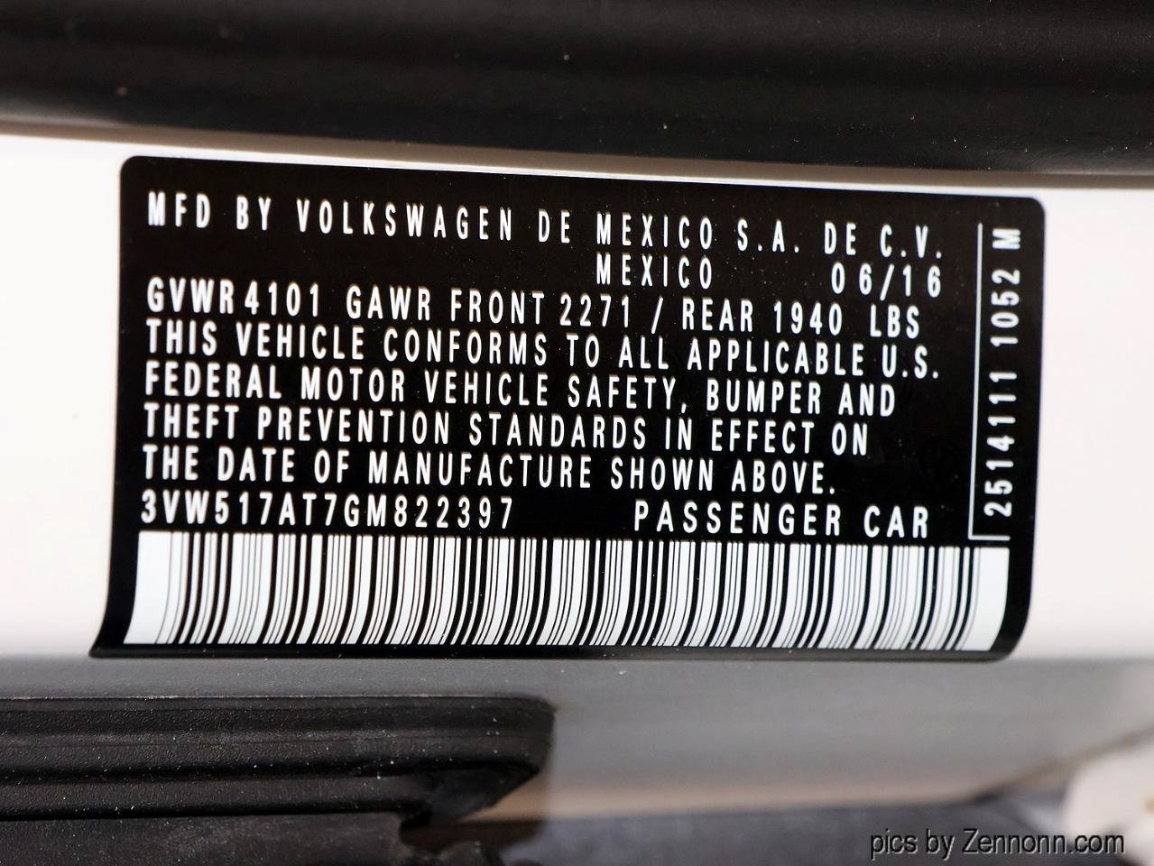Used 2016 Volkswagen Beetle 1.8T Denim FWD image 34