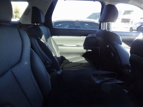 Used 2024 Hyundai Palisade SEL w/ Premium Package image 8