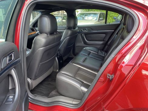 Used 2013 Lincoln MKS FWD image 11
