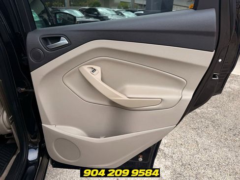 Used 2013 Ford Escape SEL FWD image 33