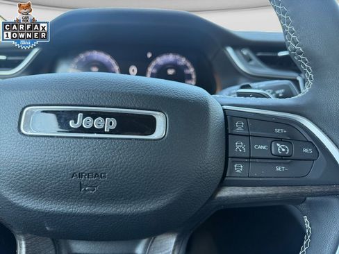 Used 2023 Jeep Grand Cherokee Limited image 26